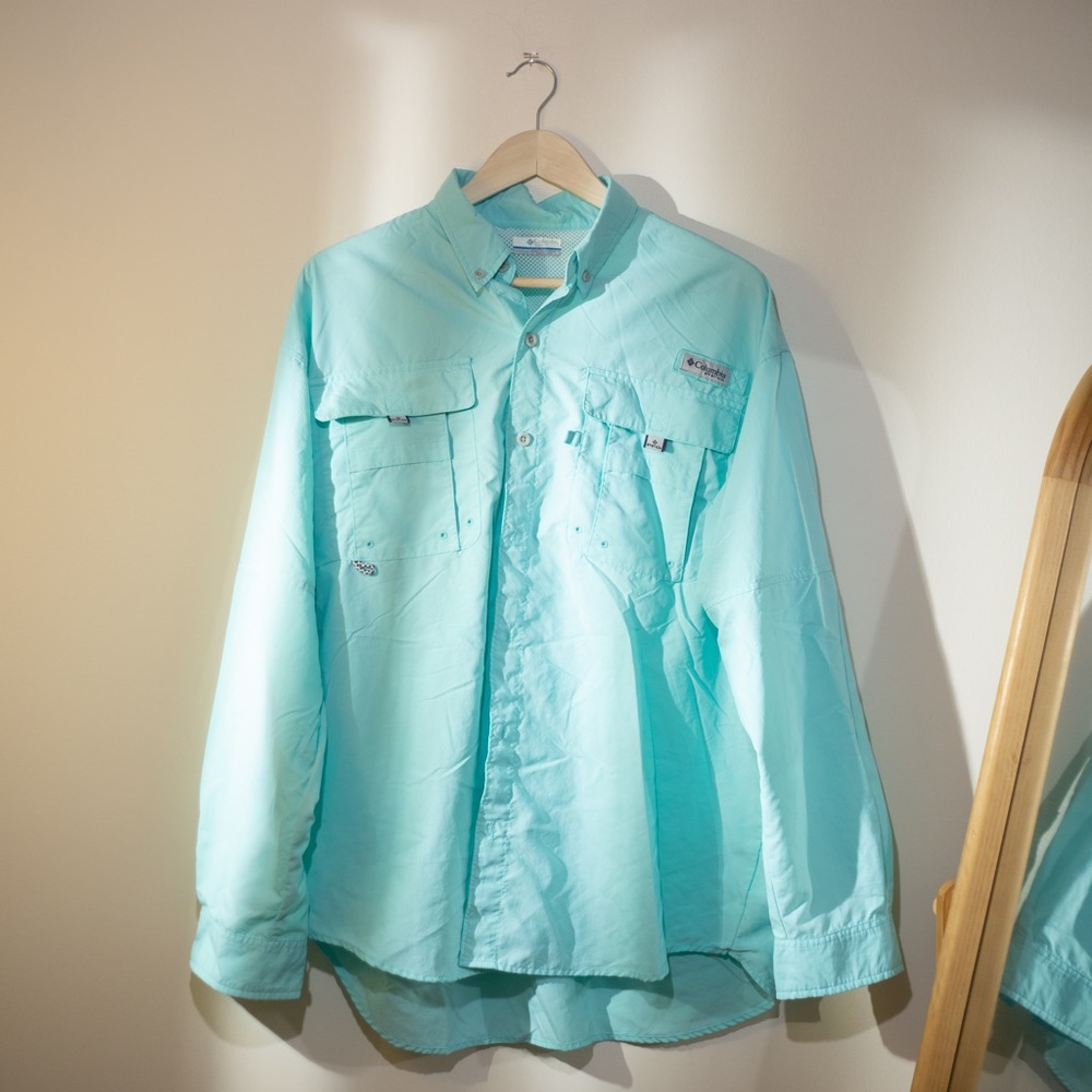 Columbia PFG Button Down in Teal Blue. Size L.
